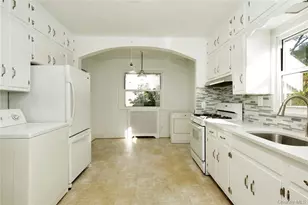 14 Oakridge Pl, Eastchester, NY 10709 - Photo 3