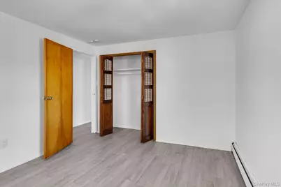 42 E 16th Street, Huntington Station, NY 11746 - Photo 17