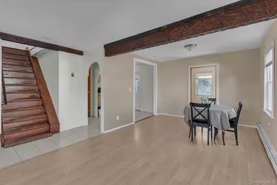 42 E 16th Street, Huntington Station, NY 11746 - Photo 3