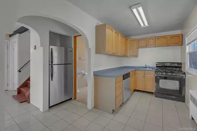 42 E 16th Street, Huntington Station, NY 11746 - Photo 7