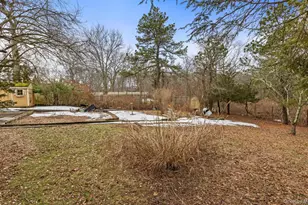 902 Old Medford Ave, Medford, NY 11763 - Photo 19