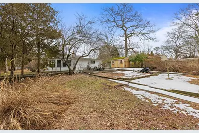 902 Old Medford Avenue, Medford, NY 11763 - Photo 21