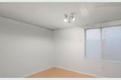 902 Old Medford Avenue, Medford, NY 11763 - Photo 13