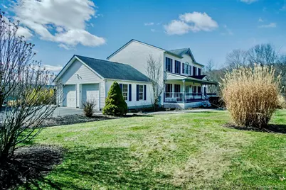 24 Sesame Street, Rock Tavern, NY 12575 - Photo 3