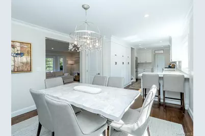 2 Plymouth Road, Port Washington, NY 11050 - Photo 9