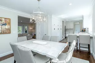 2 Plymouth Rd, Port Washington, NY 11050 - Photo 9