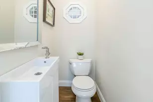 2 Plymouth Rd, Port Washington, NY 11050 - Photo 13