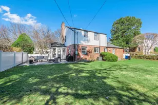 2 Plymouth Rd, Port Washington, NY 11050 - Photo 21