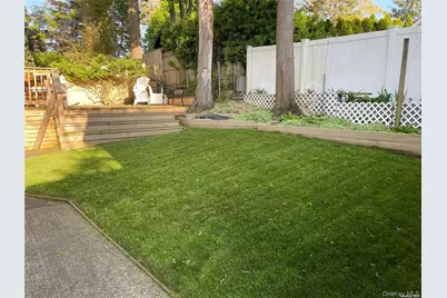 32 Neptune Road, Rocky Point, NY 11778 - Photo 9