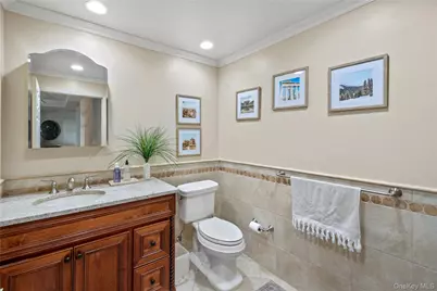 300 Mamaroneck Avenue #628, White Plains, NY 10605 - Photo 21