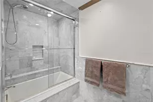 300 Mamaroneck Ave, White Plains, NY 10605 - Photo 17