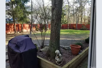 73 Spinney Road, East Quogue, NY 11942 - Photo 19