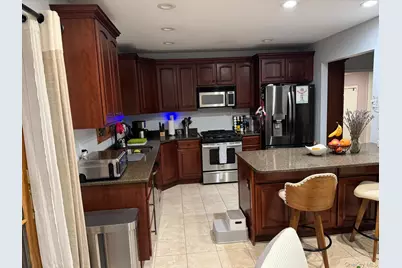 48 Jefferson Rd, Farmingdale, NY 11735 - Photo 17