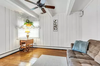 5 Sherwood Road, Glen Cove, NY 11542 - Photo 11