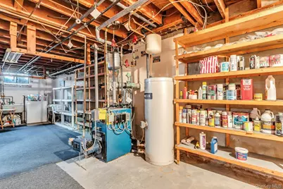 5 Sherwood Road, Glen Cove, NY 11542 - Photo 19