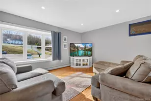 24 Sebastian Ct, Hopewell Junction, NY 12533 - Photo 9