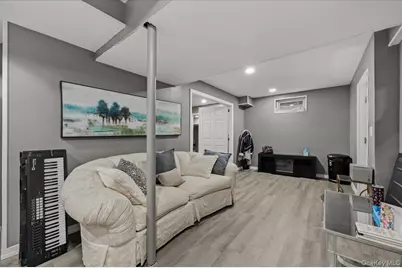 11 Island Trail, Mount Sinai, NY 11766 - Photo 19