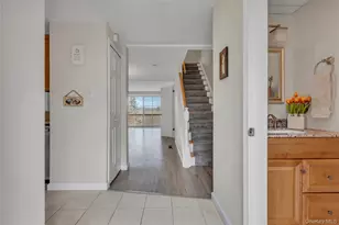 203 Williamsburg Dr, Mahopac, NY 10541 - Photo 7