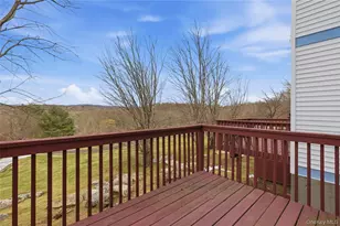 203 Williamsburg Dr, Mahopac, NY 10541 - Photo 25