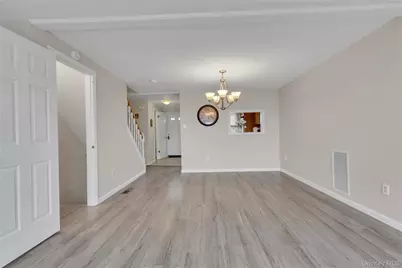 203 Williamsburg Drive, Mahopac, NY 10541 - Photo 5