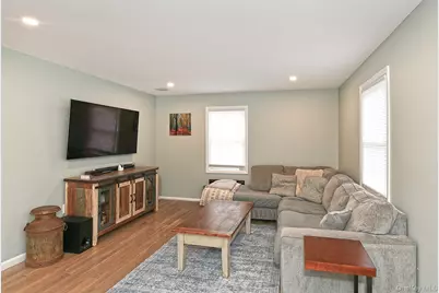 2457 New York Avenue, Melville, NY 11747 - Photo 7