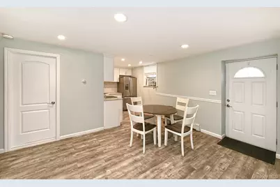 2457 New York Avenue, Melville, NY 11747 - Photo 25