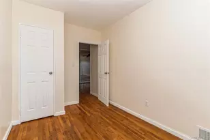 18 Paerdegat 13th St, Brooklyn, NY 11236 - Photo 11