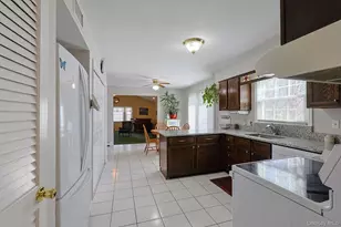 2 Eisenhower Ct, Hopewell Junction, NY 12533 - Photo 7