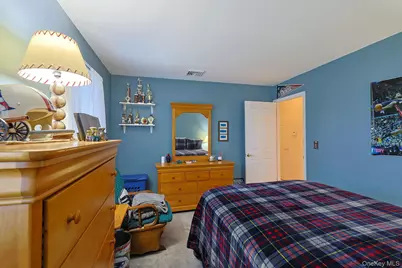 2 Eisenhower Court, Hopewell Junction, NY 12533 - Photo 23