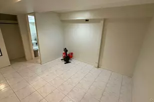 30-23 83rd St, East Elmhurst, NY 11370 - Photo 25