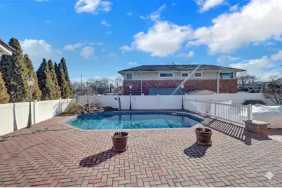 646 Kildare Crescent, Seaford, NY 11783 - Photo 35