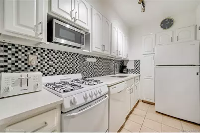 39-65 52nd Streets #5N, Woodside, NY 11377 - Photo 3