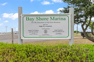 2 Burnett Ave, Bay Shore, NY 11706 - Photo 35