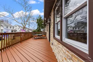 2 Burnett Ave, Bay Shore, NY 11706 - Photo 7