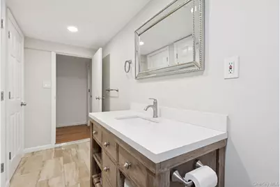 159 Chestnut Circle, Northport, NY 11768 - Photo 29