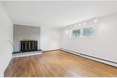 159 Chestnut Circle, Northport, NY 11768 - Photo 23