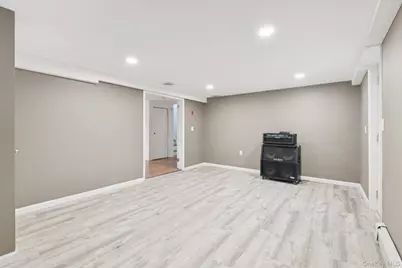 159 Chestnut Circle, Northport, NY 11768 - Photo 27