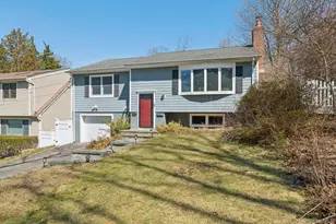 159 Chestnut Cir, Northport, NY 11768 - Photo 3