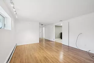 159 Chestnut Cir, Northport, NY 11768 - Photo 25