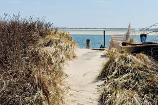 106 Oak Beach Rd, Babylon, NY 11702 - Photo 21