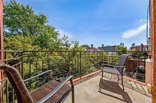 35-30 10th St, Astoria, NY 11106 - Photo 7