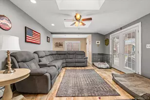 32 Branch Dr, Smithtown, NY 11787 - Photo 19