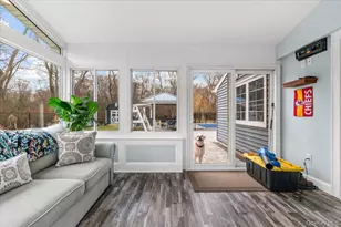 32 Branch Dr, Smithtown, NY 11787 - Photo 21