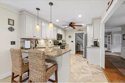 32 Branch Drive, Smithtown, NY 11787 - Photo 9