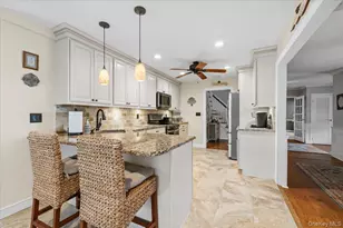 32 Branch Dr, Smithtown, NY 11787 - Photo 9