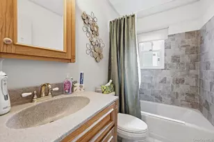 628 Peter Paul Dr, West Islip, NY 11795 - Photo 25