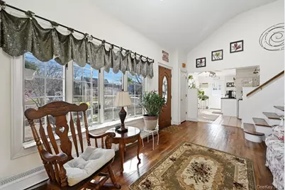 628 Peter Paul Drive, West Islip, NY 11795 - Photo 15