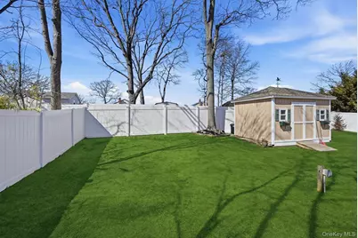 628 Peter Paul Drive, West Islip, NY 11795 - Photo 41