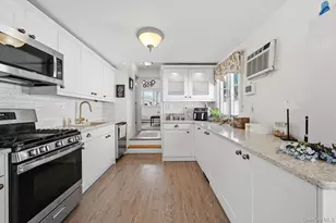 628 Peter Paul Dr, West Islip, NY 11795 - Photo 23