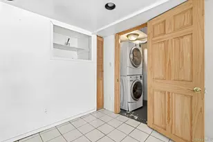 1822 Delancey Pl, Bronx, NY 10462 - Photo 21